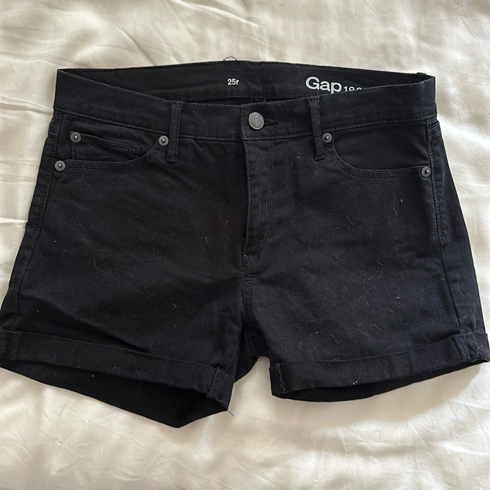 Gap black denim shorts, size 25